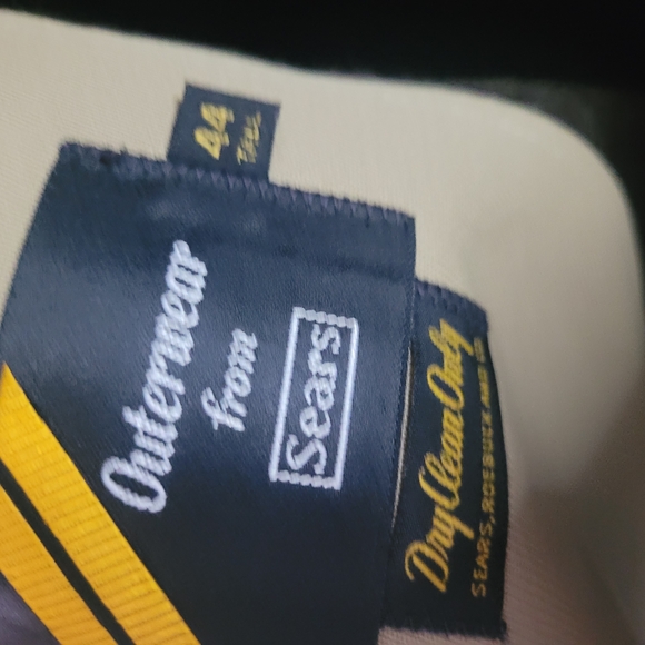 Sears Vintage Tan Trench Coat with Brown Faux Fur Collar - Picture 9 of 11